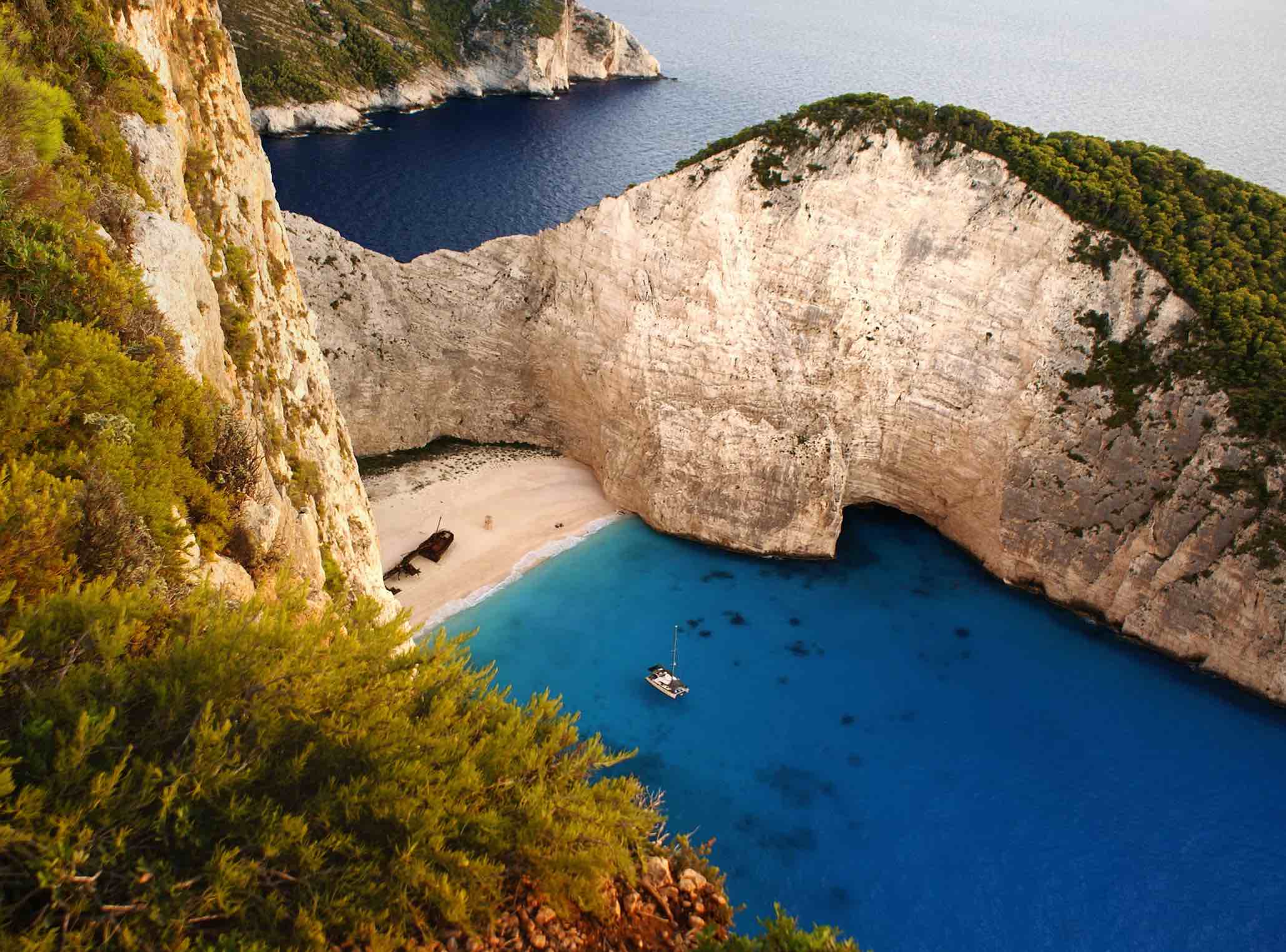 Playas más paradisiacas del mundo Navagio