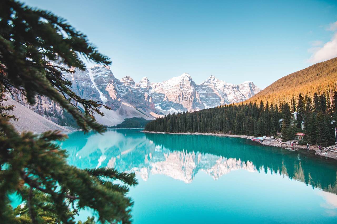 Mejores destinos para amantes de la naturaleza y la aventura banff