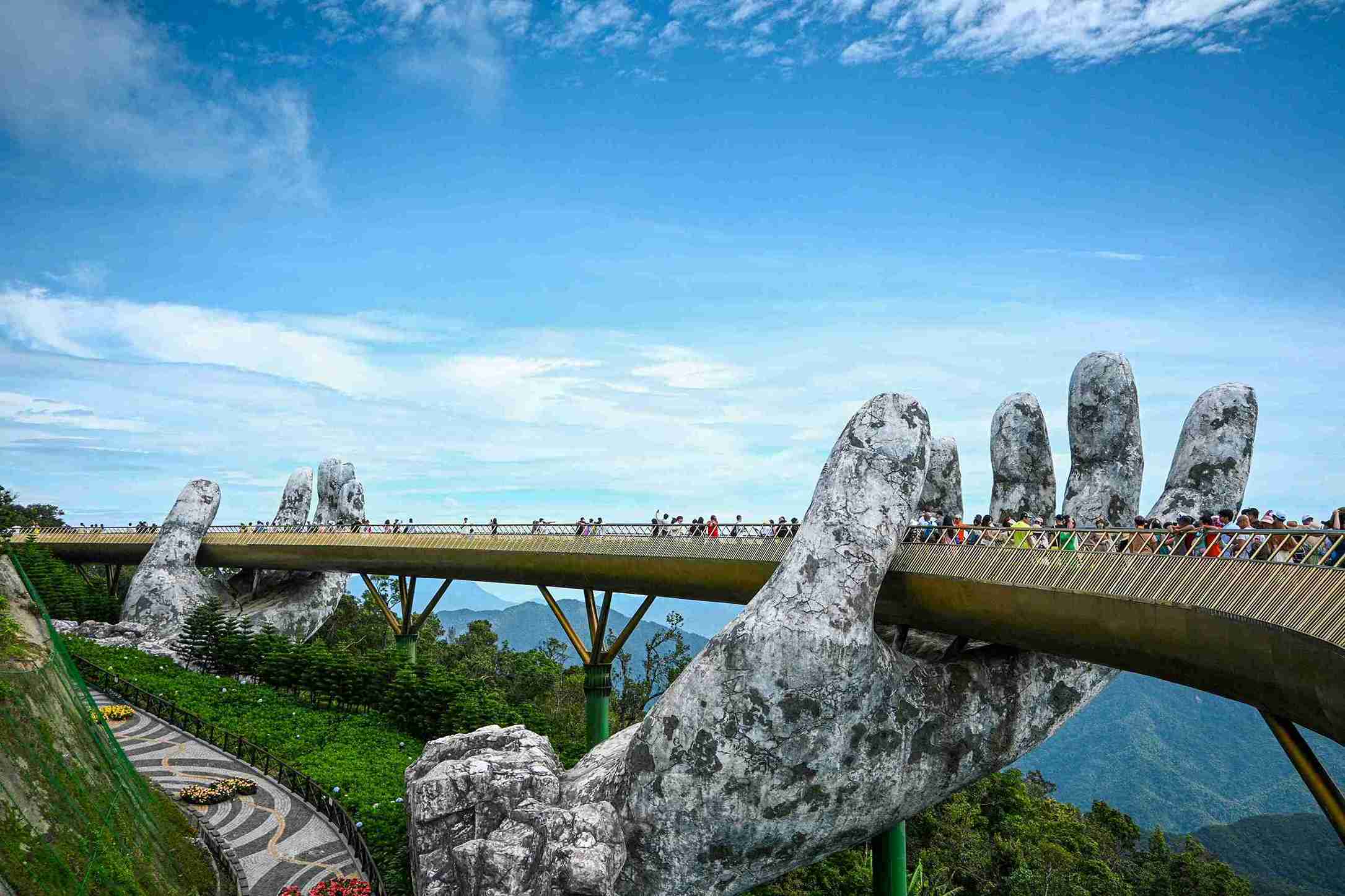 Ba na Hills Golden Bridge