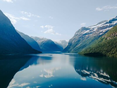 finge-holden-ur1CldF6mNw-unsplash_11zon (1)